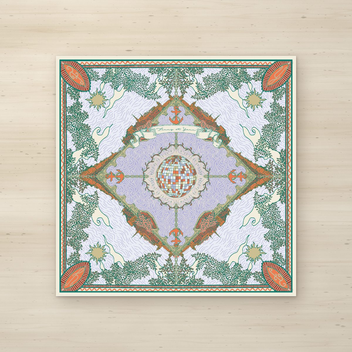 Carte carrée Fanny et Yann façon foulard : boule à facettes, ancres et feuillages, tons vert, orange et lavande